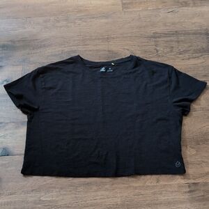 Tasc Performance Black Crop Top Medium